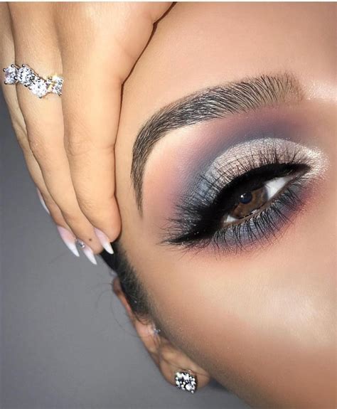 The Perfect Solution for Smoky Eye Lovers: Grey Magic Pigment Enhancer